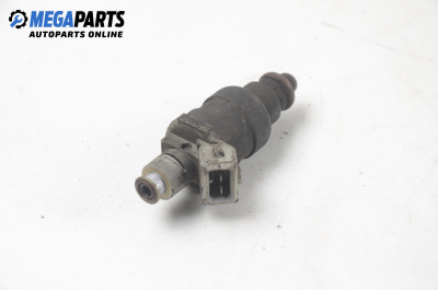 Gasoline fuel injector for Audi A4 (B5) 2.6, 150 hp, sedan, 5 doors, 1995