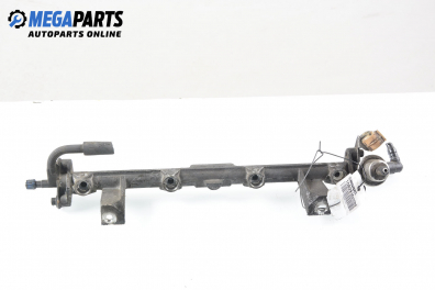 Fuel rail for Ford Mondeo Mk II 1.6, 90 hp, sedan, 5 doors, 2000