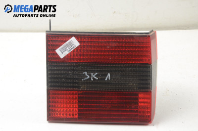 Innere bremsleuchte for Volkswagen Passat (B4) 1.6, 101 hp, sedan, 1995, position: links
