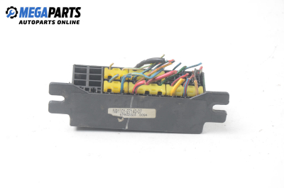 Fuse box for Hyundai Coupe 2.0 16V, 139 hp, coupe, 3 doors, 1996