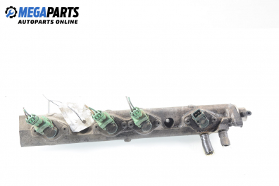 Fuel rail with injectors for Renault Espace III 2.0, 114 hp, minivan, 5 doors automatic, 1998