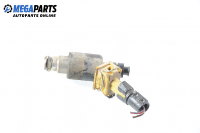 Gasoline fuel injector for Opel Astra F 1.4 Si, 82 hp, station wagon, 5 doors, 1995