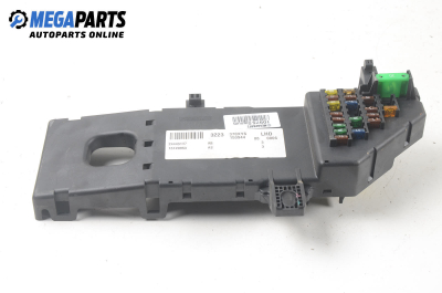 Fuse box for Opel Signum 3.0 V6 CDTI, 177 hp, hatchback, 5 doors automatic, 2003