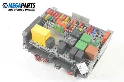 Fuse box for Opel Vectra B 1.8 16V, 115 hp, sedan, 5 doors, 2000