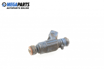 Gasoline fuel injector for Mercedes-Benz C-Class 203 (W/S/CL) 3.2, 218 hp, station wagon, 5 doors automatic, 2002