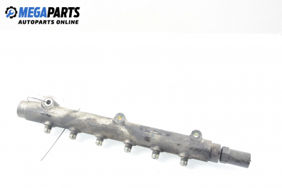 Fuel rail for Volvo XC90 2.4 D, 163 hp, station wagon, 5 doors automatic, 2003