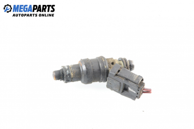 Gasoline fuel injector for Hyundai Santamo 2.0 16V, 139 hp, minivan, 5 doors, 1999