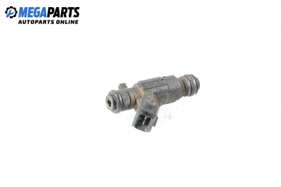 Duza benzină for Volkswagen Polo (6N/6N2) 1.6, 75 hp, hatchback, 5 uși, 1996