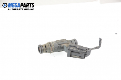 Gasoline fuel injector for Volkswagen Bora 2.3 V5, 170 hp, sedan, 5 doors, 2004