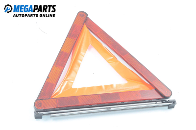Warning triangle for Audi A3 (8L) 1.9 TDI, 90 hp, hatchback, 3 doors, 2000