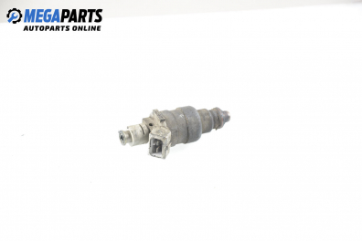 Gasoline fuel injector for Audi A4 (B5) 2.6 Quattro, 150 hp, sedan, 5 doors, 1996