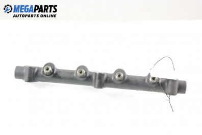 Fuel rail for Peugeot 807 2.2 HDi, 128 hp, minivan, 5 doors, 2004