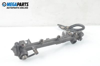 Benzin-einspritzleiste for Mercedes-Benz E-Klasse 210 (W/S) 2.0, 136 hp, sedan, 5 türen, 1998