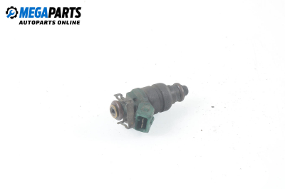 Gasoline fuel injector for Audi A3 (8L) 1.6, 101 hp, hatchback, 3 doors, 1997