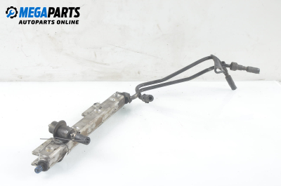 Fuel rail for Volvo S40/V40 2.0, 140 hp, station wagon, 5 doors, 1996