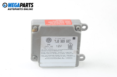 Airbag module for Volkswagen Passat (B5; B5.5) 1.8, 125 hp, station wagon automatic, 1998 № 1J0 909 607