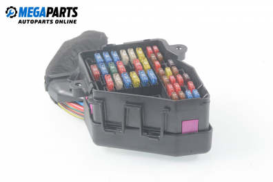 Fuse box for Volkswagen Golf IV 2.0, 115 hp, hatchback automatic, 2001