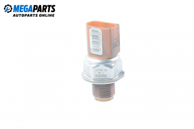Sensor kraftstoffdruck for Volkswagen Passat (B7) 2.0 TDI, 140 hp, sedan automatic, 2011 № Delphi 55PP26-02
