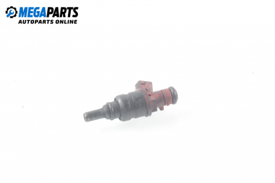 Gasoline fuel injector for Mercedes-Benz C-Class 203 (W/S/CL) 2.0, 129 hp, sedan automatic, 2001