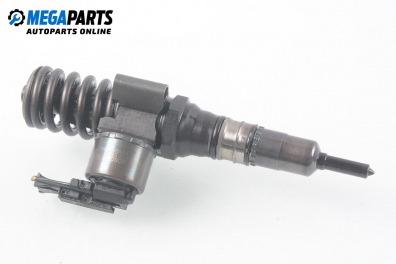 Diesel fuel injector for Audi A4 (B7) 2.0 TDI, 140 hp, sedan, 2005 № Bosch 0 414 720 404