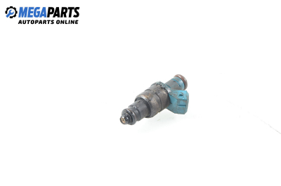 Gasoline fuel injector for Audi A4 (B5) 1.6, 100 hp, station wagon, 1997