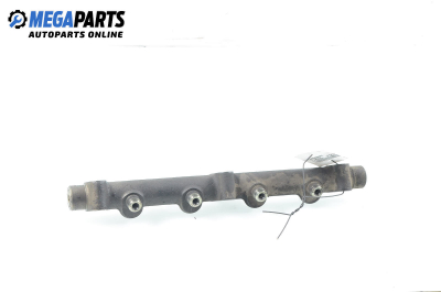 Fuel rail for Peugeot 607 2.2 HDi, 133 hp, sedan automatic, 2002