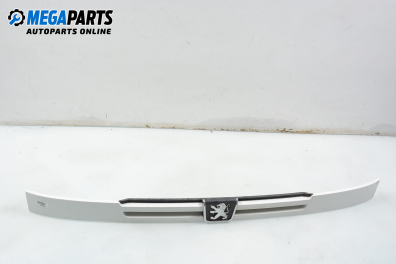 Grill for Peugeot Boxer 2.5 D, 86 hp, truck, 2000, position: front
