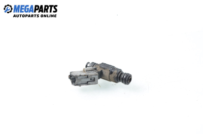 Gasoline fuel injector for Hyundai Coupe 1.6 16V, 105 hp, coupe, 2003