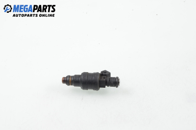 Gasoline fuel injector for Audi A4 (B5) 1.8, 125 hp, sedan, 1996