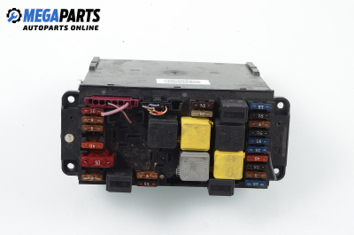 Fuse box for Mercedes-Benz C-Class 203 (W/S/CL) 2.7 CDI, 170 hp, station wagon automatic, 2001