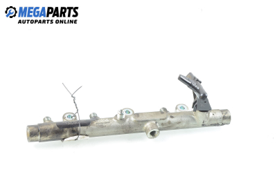 Fuel rail for Citroen Xsara Picasso 2.0 HDi, 90 hp, minivan, 2000