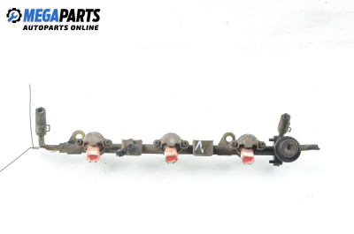 Fuel rail for Nissan Pathfinder 3.3 V6, 150 hp, suv automatic, 1998