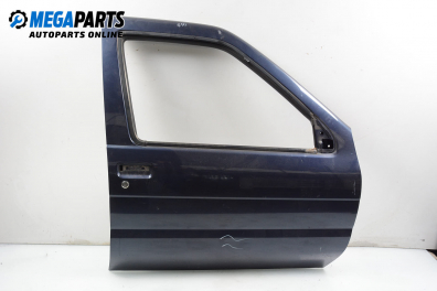 Door for Nissan Pathfinder 3.3 V6, 150 hp, suv automatic, 1998, position: front - right