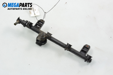 Fuel rail for Renault Clio II 1.4, 75 hp, hatchback, 2000
