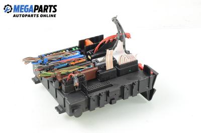 Fuse box for Opel Signum 2.2 direct, 155 hp, hatchback automatic, 2006