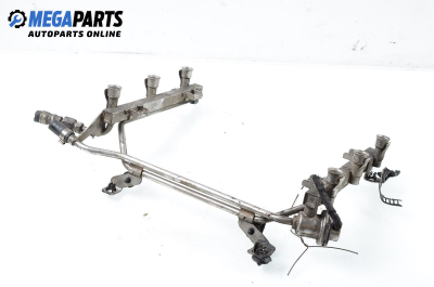 Fuel rail for Audi A4 (B5) 2.8 Quattro, 193 hp, station wagon, 1997