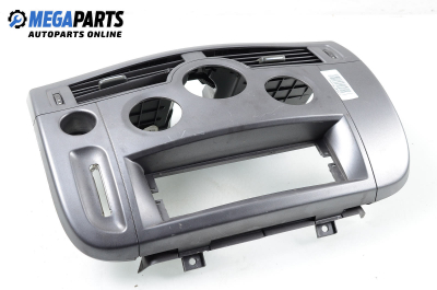 Central console for Renault Scenic II 1.9 dCi, 120 hp, minivan, 2005