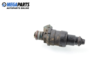 Gasoline fuel injector for Renault Clio II 1.4, 75 hp, hatchback, 1998