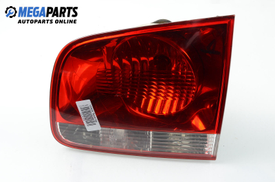 Inner tail light for Volkswagen Touareg 2.5 TDI, 174 hp, suv automatic, 2004, position: right