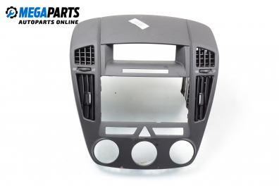 Zentralkonsole for Kia Cee'd 1.6 CRDi, 115 hp, combi, 2007
