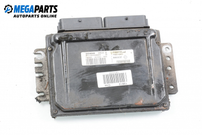 ECU for Renault Clio II 1.6 16V, 107 hp, hatchback, 1999 № Siemens S110030004