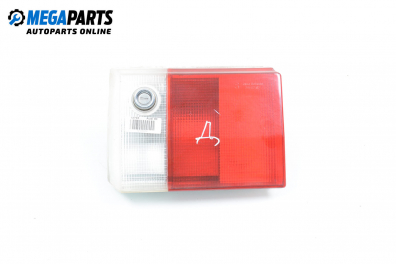 Innere bremsleuchte for Audi 80 (B3) 2.0, 113 hp, sedan, 1988, position: rechts
