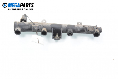 Fuel rail for Citroen Saxo 1.4 VTS, 75 hp, hatchback, 2000