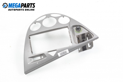 Zentralkonsole for Ford Focus I 1.6 16V, 100 hp, hecktür, 1999