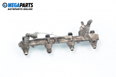 Fuel rail for Ford Escort 1.6 16V, 90 hp, sedan, 1999