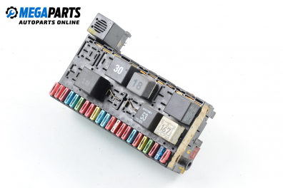 Fuse box for Volkswagen Polo (6N/6N2) 1.6, 100 hp, sedan, 1997