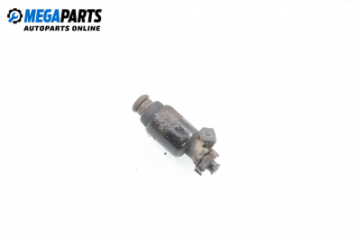 Gasoline fuel injector for Alfa Romeo 145 1.6, 103 hp, hatchback, 1995