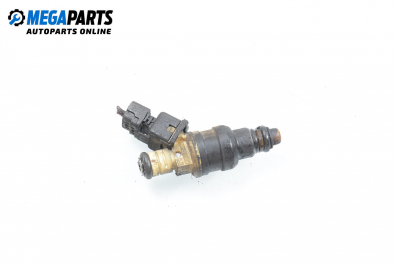 Gasoline fuel injector for Hyundai Coupe (RD2) 1.6 16V, 116 hp, coupe, 2000