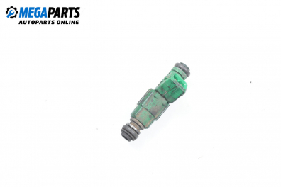 Gasoline fuel injector for Opel Frontera A 2.0, 115 hp, suv, 1995