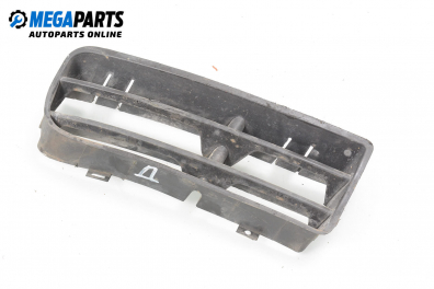 Grilă în bara de protecție for Volkswagen Golf IV 1.6 16V, 105 hp, hatchback, 2002, position: fața